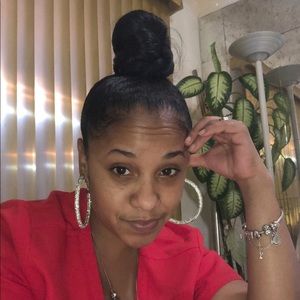 Meet your Posher, Dalena